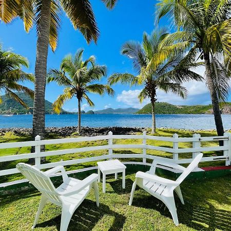 Blue Lagoon, Cottage Les Pieds Dans L Eau Terre-De-Haut Exterior photo